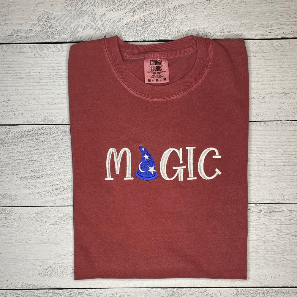 
                      
                        Magic Tee
                      
                    